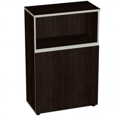 Шкаф широкий средний полуоткрытый